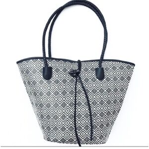 Neiman Marcus Large Bucket StrawTote Bag Boho